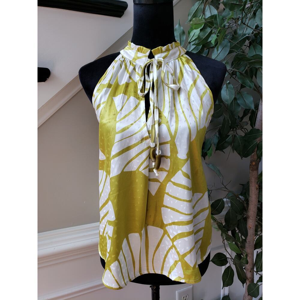 Top Model Top Blouse Womens Medium White & Green Palm Leaf Sleeveless Pullover